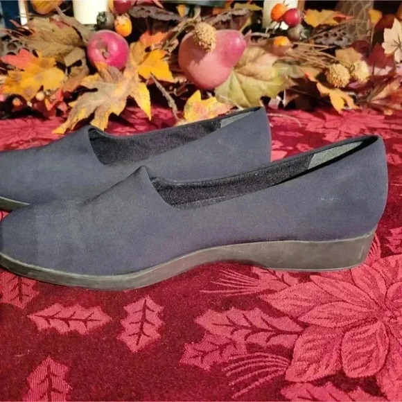 Selby  Active Flex Suede Slip On Flat Loafers - Picture 4 of 5